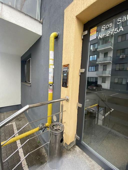 Cozy Studio 10 Min Away From Th Center Of The City Bucharest Exterior photo